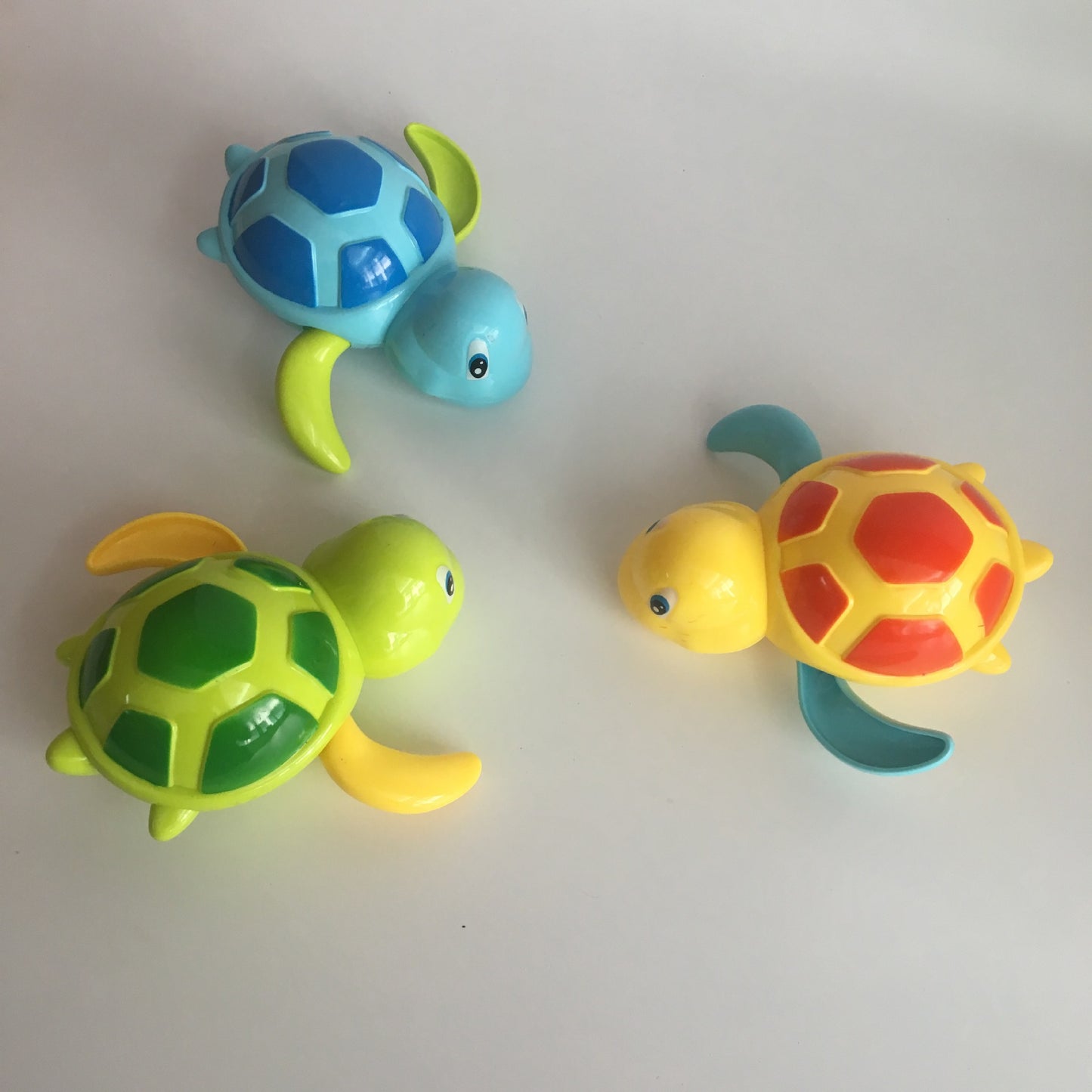 TROPELA Wind-Up Turtle Bath Toy™