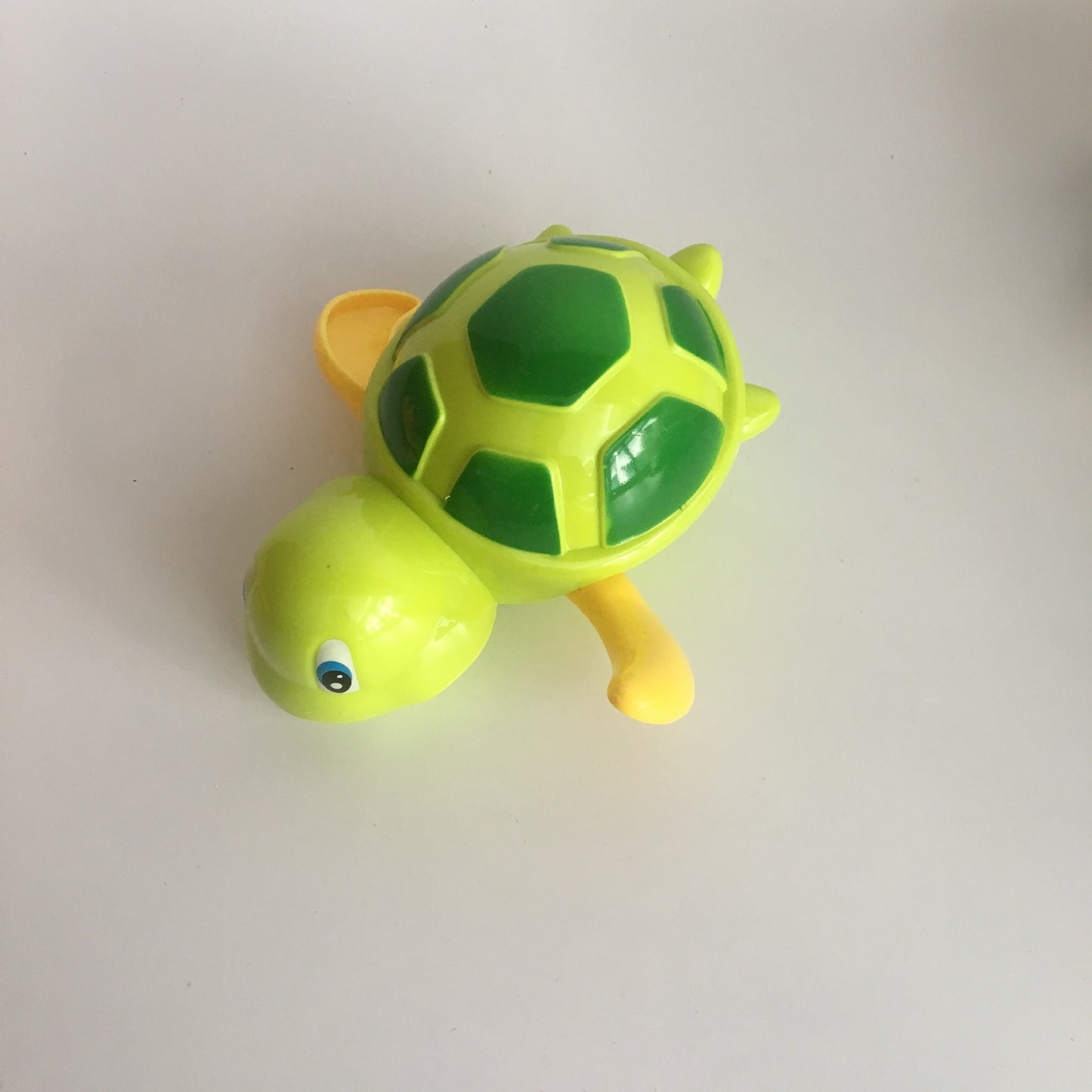 TROPELA Wind-Up Turtle Bath Toy™